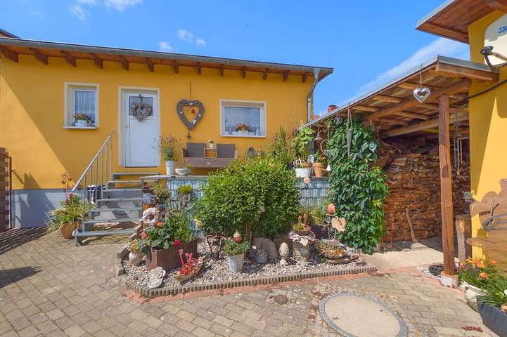 Bungalow für 2 Personen, mit Garten
