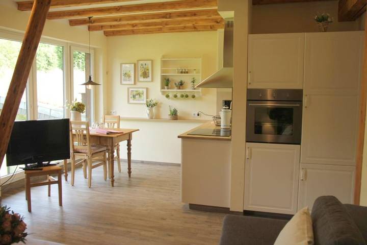 Ferienwohnung für 3 Personen, mit Garten und Ausblick