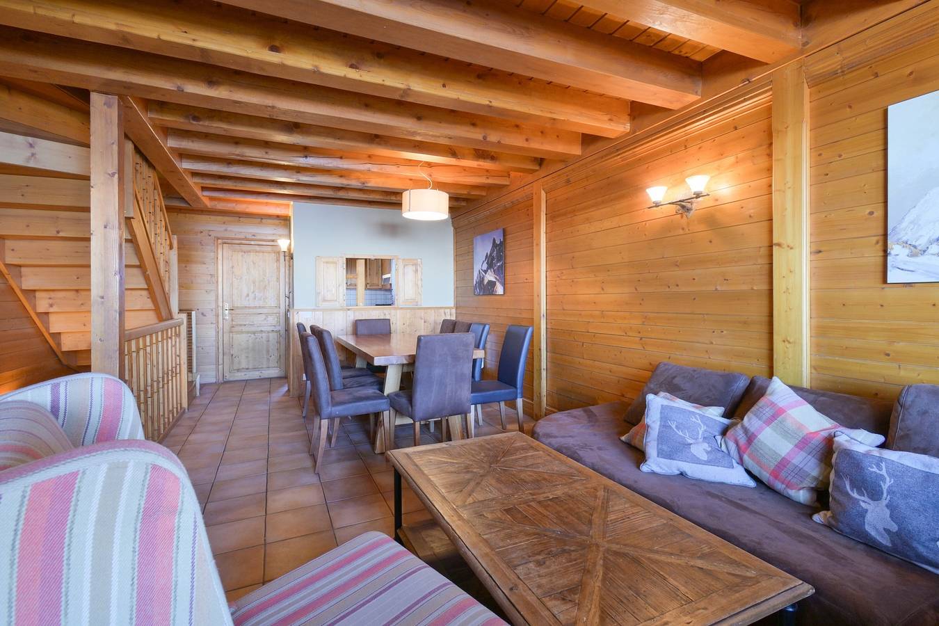 Ganze Wohnung, Appartement 'Lesetoilesdelaplagne Chalet 19' mit Bergblick und Balkon in Belle Plagne, La Plagne-Tarentaise