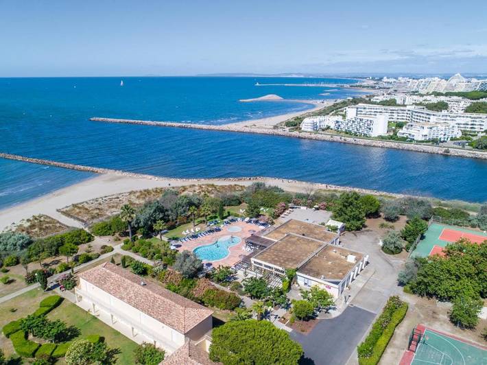 Hôtel pour 2 personnes, avec bassin pour enfant ainsi que piscine et jardin dans Plage du Boucanet