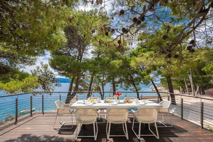 Luxury Beachfront Villa Sea Palace Omis with Pool in Celina, Omiš-Riviera