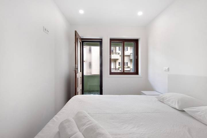 Entire apartment, Apartment 'Furadouro 2 with Sea View' with Sea View, Balcony and Wi-Fi in Furadouro, Ovar
