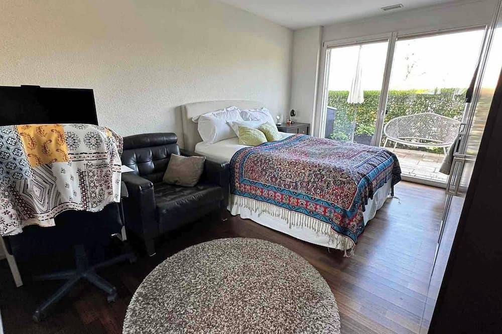 Ganze Wohnung, Garden apartment at Zurich lake in Richterswil, Kanton Zürich