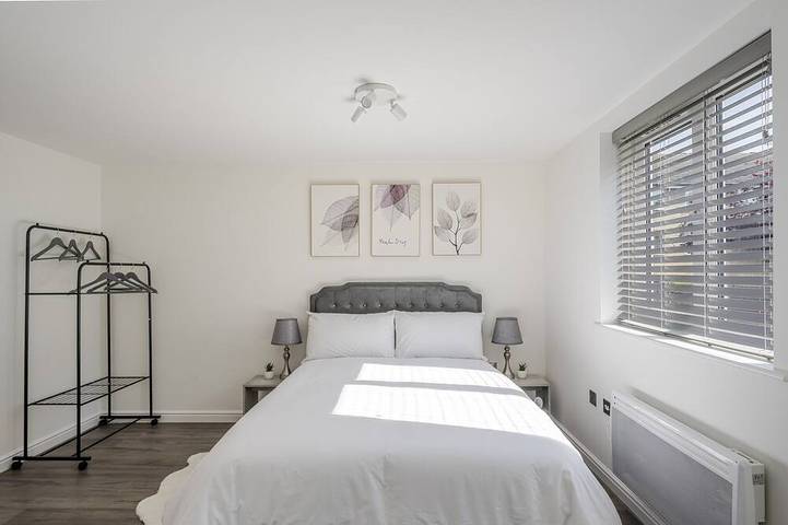 Apartamento entero, Apartamento-Lujoso-Baño privado con ducha-Vista al patio-Ground Floor in Widford, Chelmsford