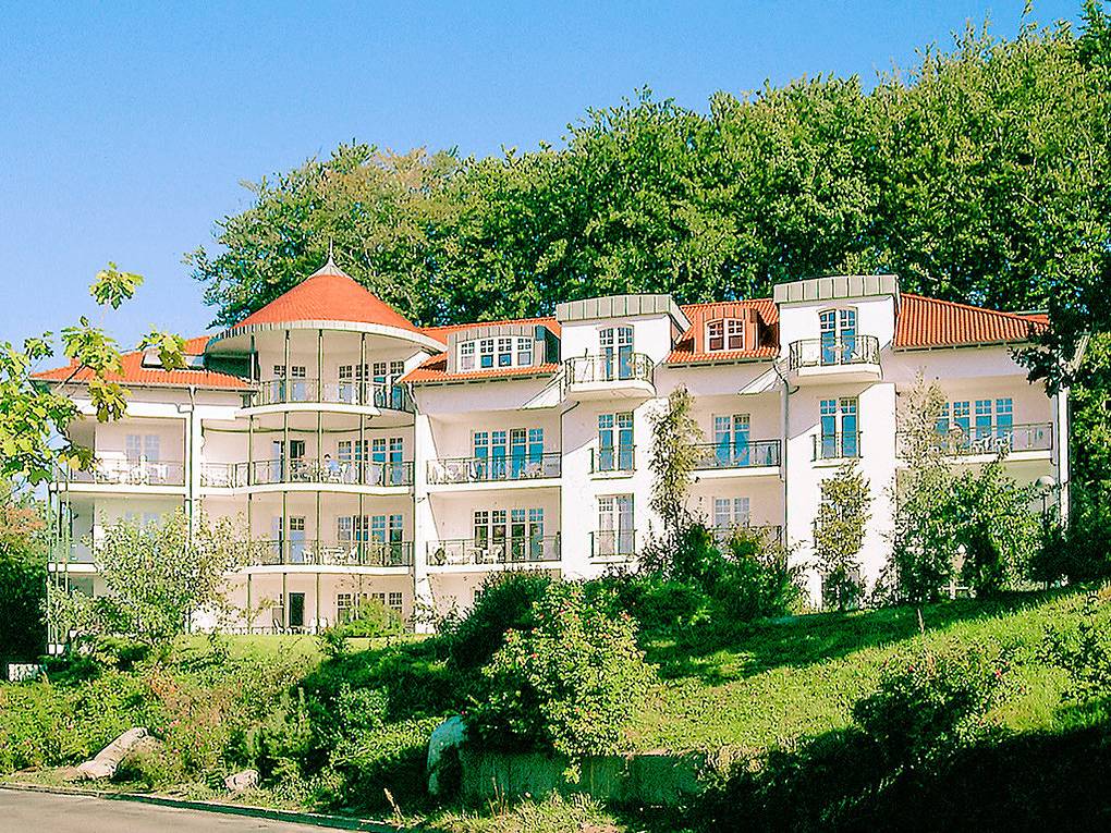 Entire holiday apartment, Holiday apartment for 2 people with balcony in Sellin, Ruegen