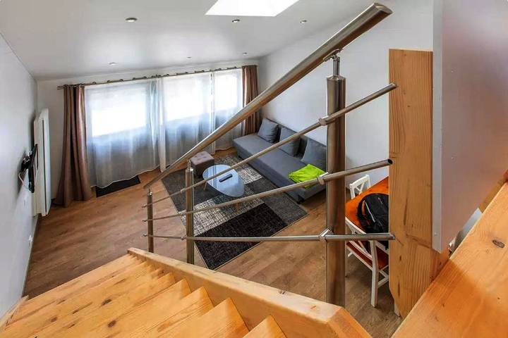 Gîte pour 3 personnes, avec vue et terrasse, adapté aux familles dans Golf Club du Lac d'Annecy - 3