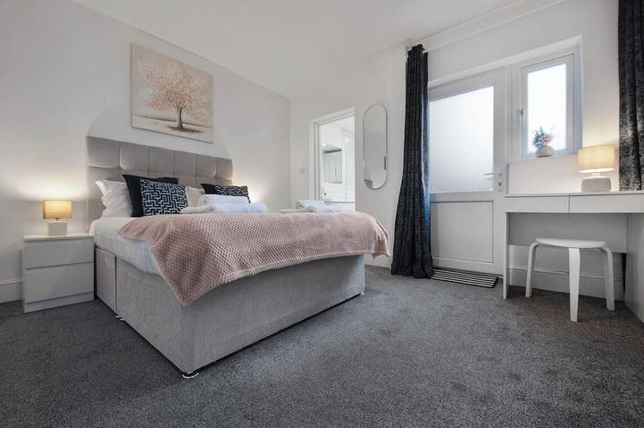 Ganze Wohnung, WhiskAwayStays - St Stephens Court - Apartment 2 in Worcester, Worcestershire