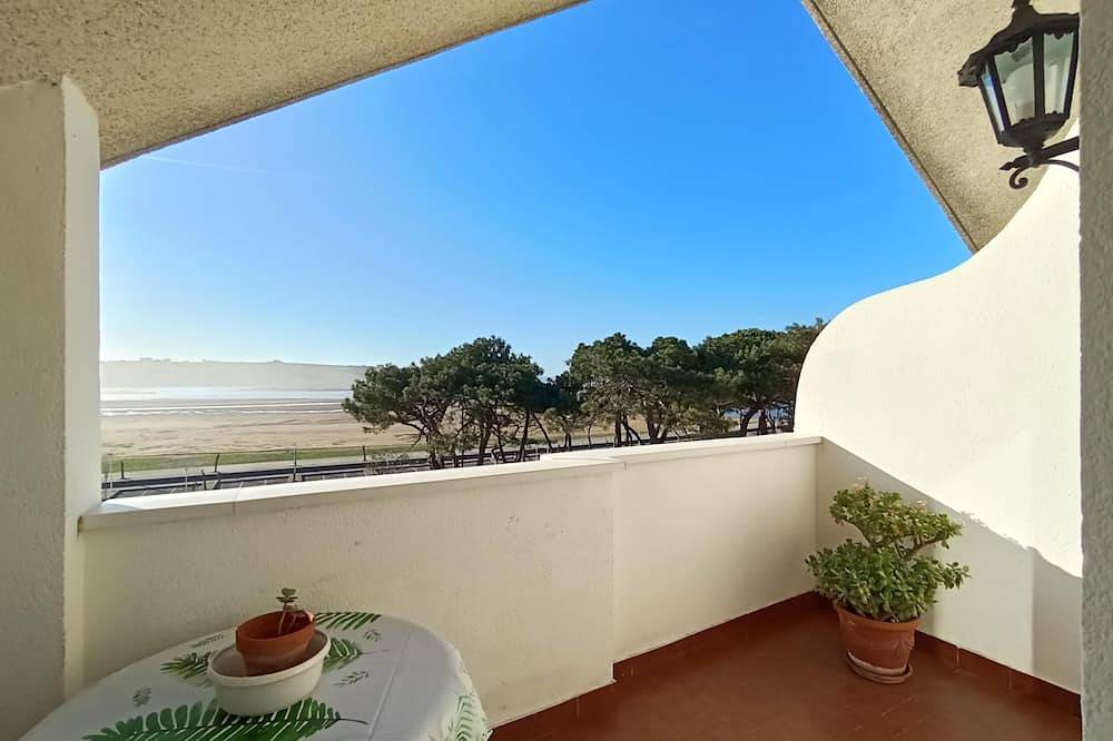 Ganze Wohnung, Penthouse in front of the sea - Playa Usil - 2 terraces in Mogro, Miengo