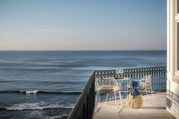 Villa voor 16 Personen in Estoril, Costa Azul, Afbeelding 1