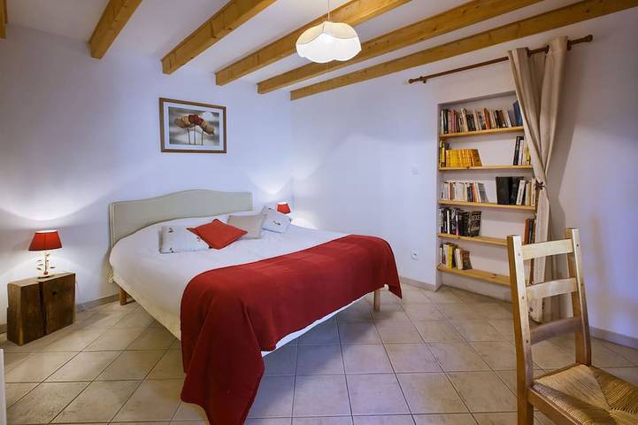 3 camere da letto vecchia casa di pietra nel cuore di una riserva naturale in Auriolles, Langon e dintorni