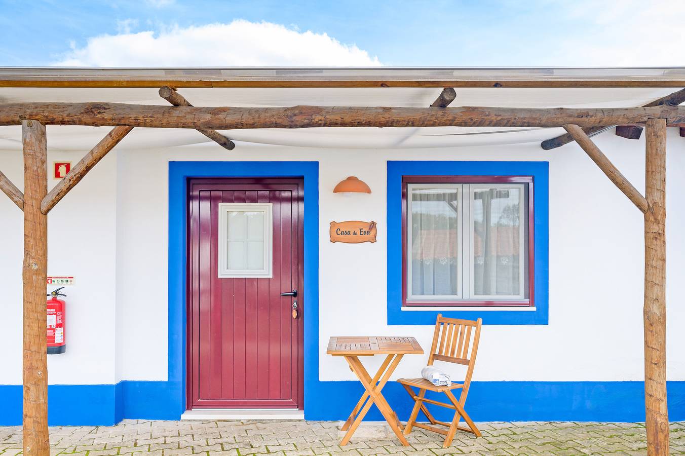 Apartamento inteiro, Casa de férias 'Eva' com vista para a montanha, Wi-Fi e ar condicionado in São Luís, Costa Alentejana