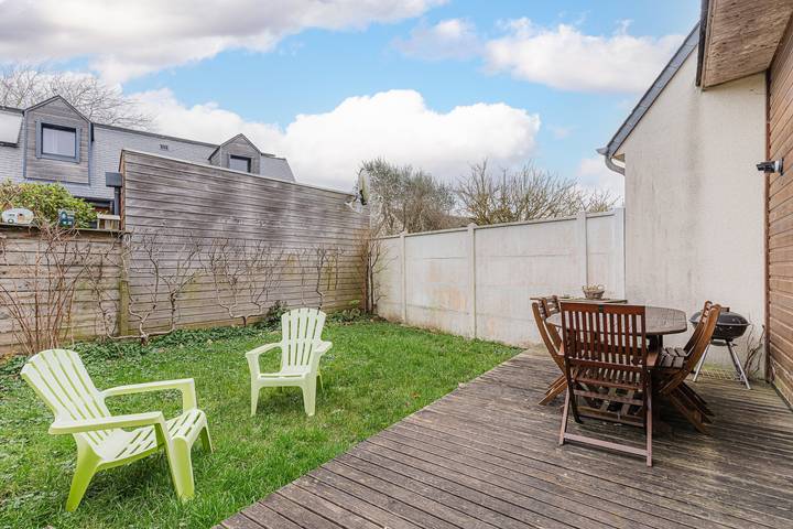 Location de vacances pour 5 personnes, avec terrasse et jardin, animaux acceptés à Bernières-sur-Mer - 4