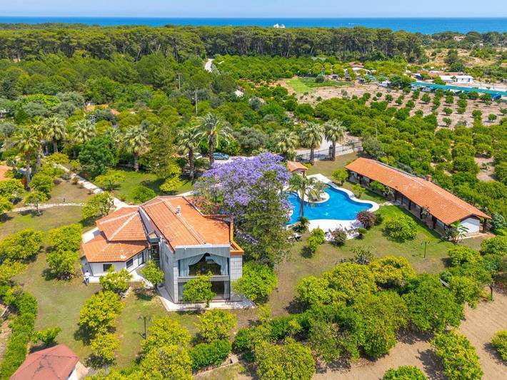 Privatzimmer für 8 Personen, mit Garten und Ausblick sowie Pool, mit Haustier - 1