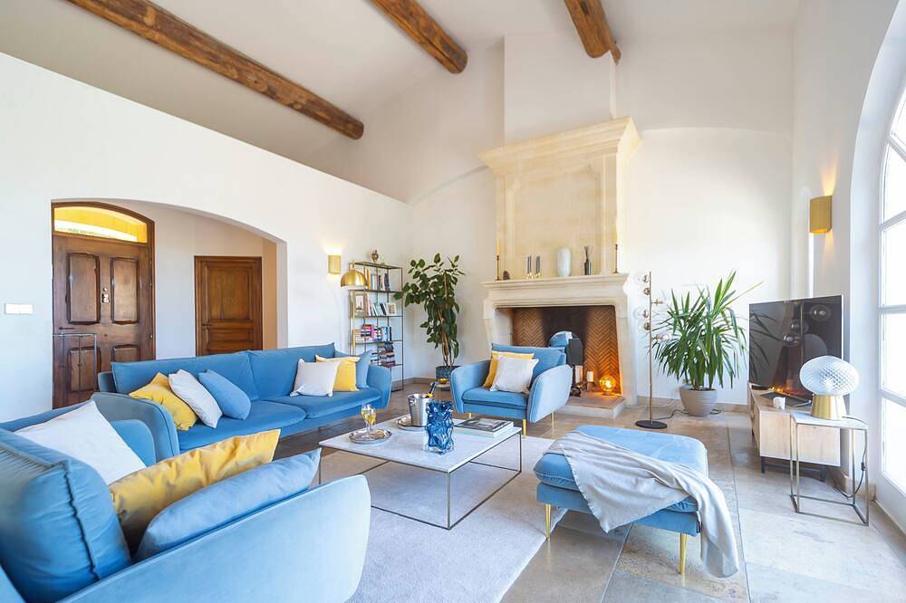 Panoramic 4-Br Villa near Aix w/Pool, Ac - for 10 people in Le Tholonet, Region de Aix-en-Provence