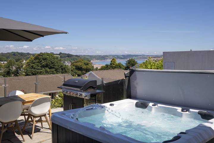 Holiday rental for 12 people, with Ocean view and Balcony as well as Terrace and Hot tub in Wales