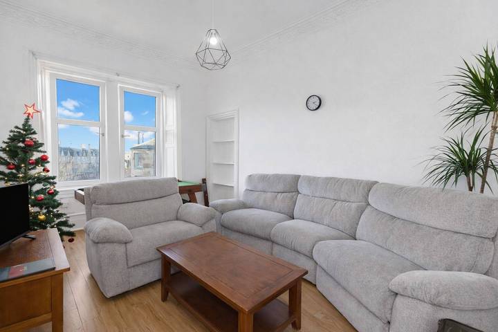 Apartment for 4 people, with hot tub, with pets in Leith