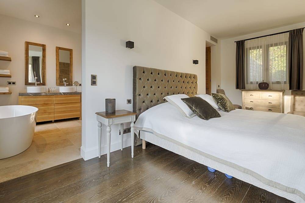 Luxury Villa In Private Secured Domain in Mougins, Cannes und Umgebung