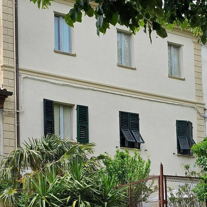 Chambre d’hôte pour 3 personnes, avec vue sur le lac ainsi que jardin et vue à San Giorgio di Pesaro - 2