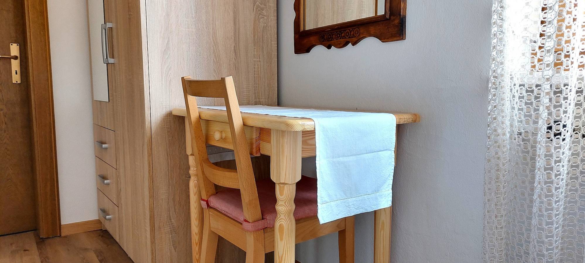 Camera singola con bagno privato e Wi-Fi in Merano, Alpi Sarentine