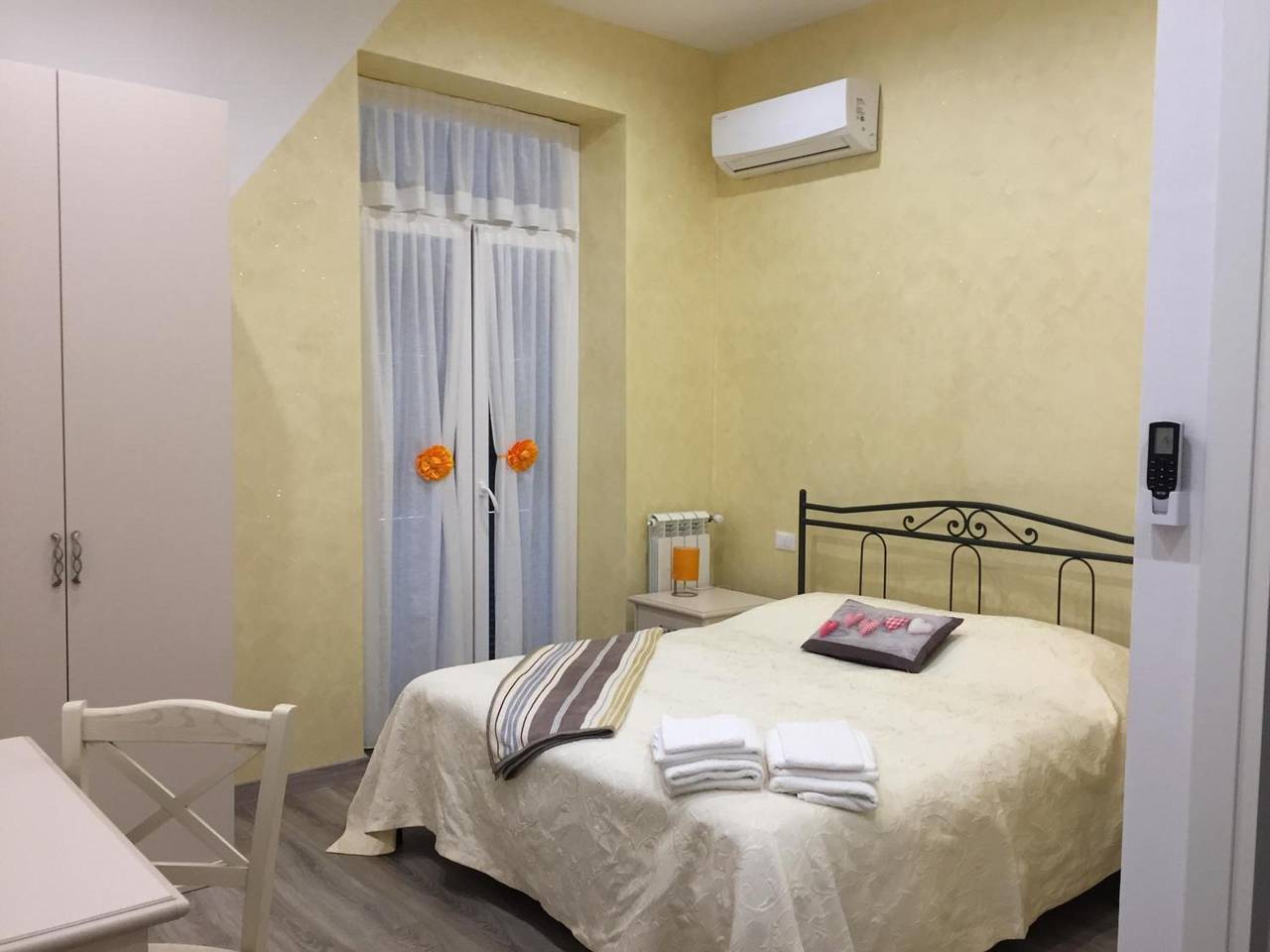 Room 'Lerici' with Balcony, Wi-Fi and Air Conditioning in La Spezia (City), La Spezia