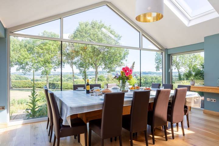Casa rural para 16 personas, con piscina además de vistas al lago y jardín - 1