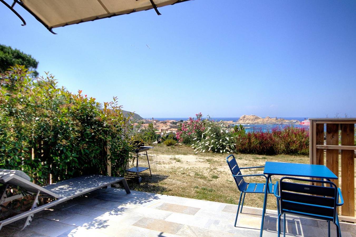 Georgia in Monticello, Région de Calvi