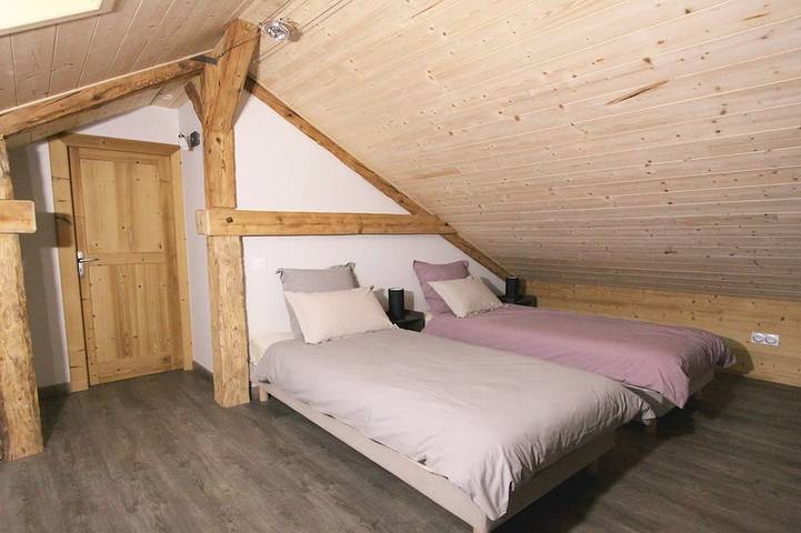 Gîte pour 10 personnes, avec jardin et balcon à Faverges - 4