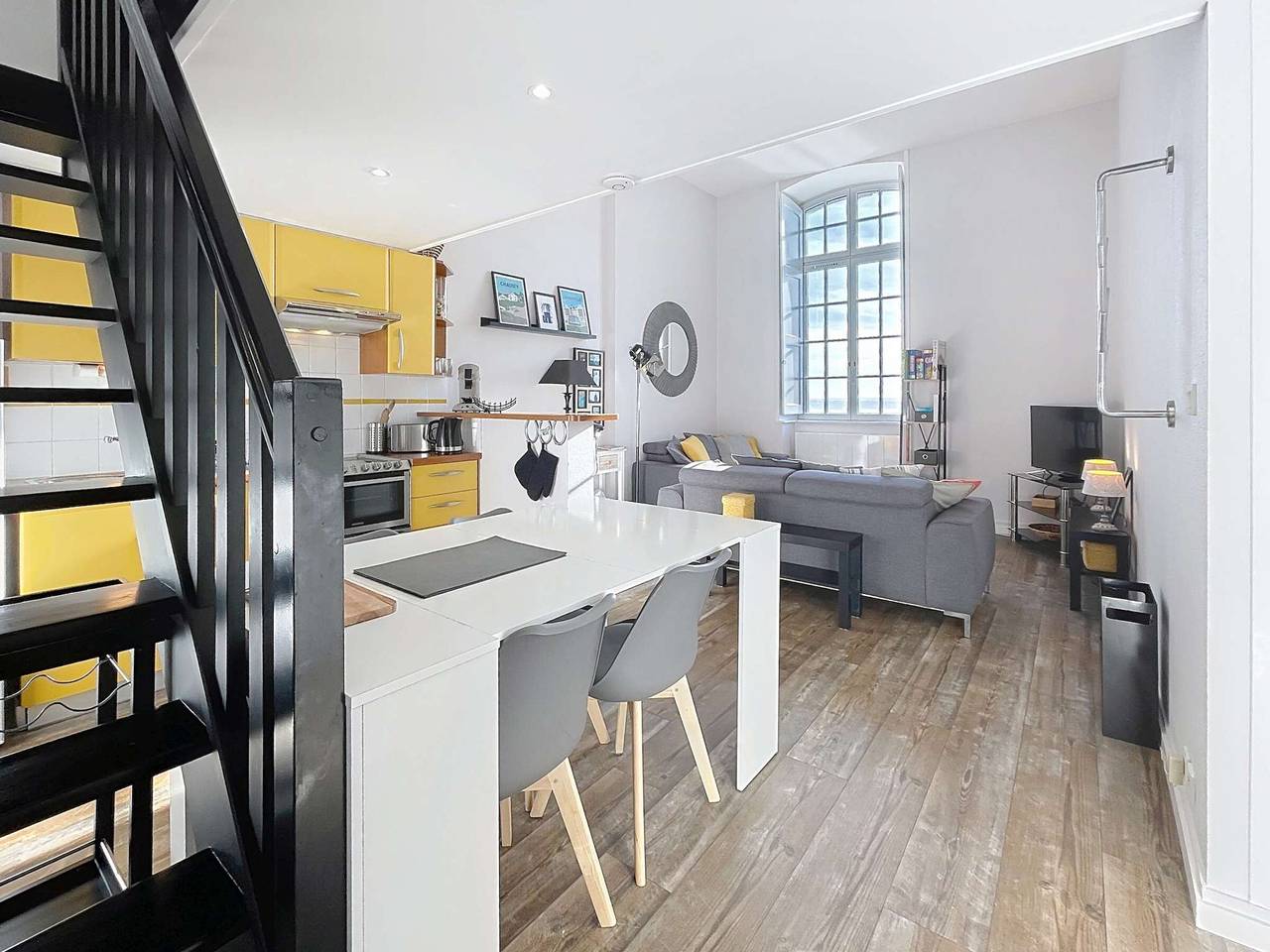 Appartement entier, Appartement Cocon avec Wifi et Parking près Plage in Granville, Côte de la Déroute