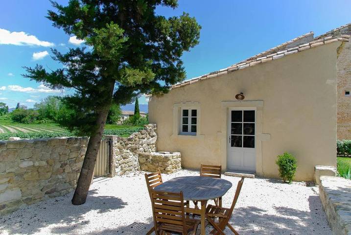 Maison d’hôte pour 4 personnes, avec jardin ainsi que vue et piscine, adapté aux familles