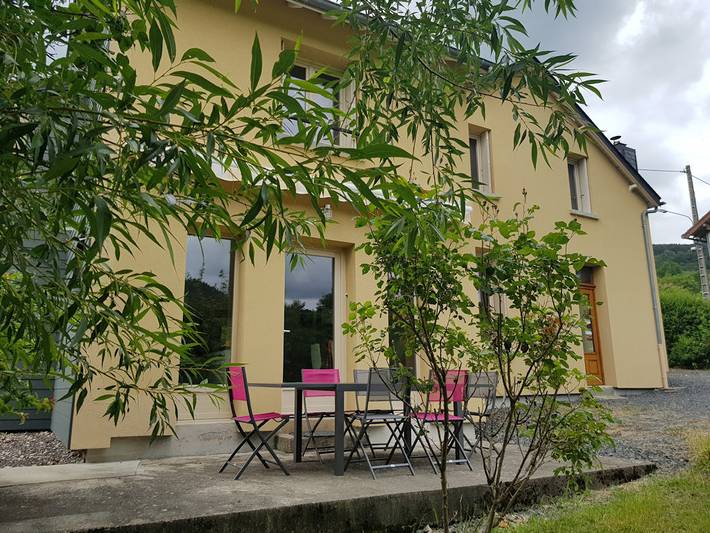 Gîte pour 6 personnes, avec balcon et jardin