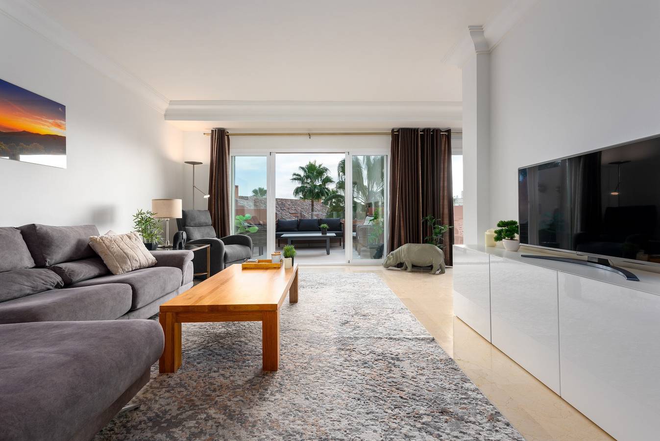 Geheel appartement, Appartement 'La Fragata Estepona 3b 2b' met Zeezicht, Wi-Fi en Airconditioning in Puerto Deportivo de Estepona, Estepona