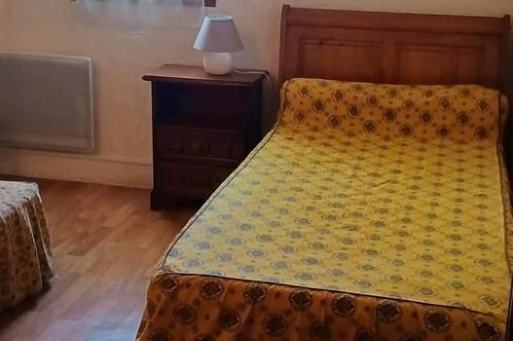 Location de vacances pour 4 personnes, avec terrasse et jardin, animaux acceptés à Trigance - 2