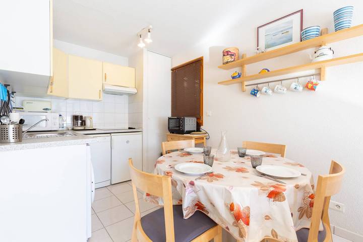 Gîte pour 6 personnes, avec terrasse, animaux acceptés à Génos - 3