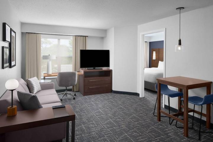 Hôtel pour 4 personnes, avec piscine ainsi que terrasse et vue, animaux acceptés