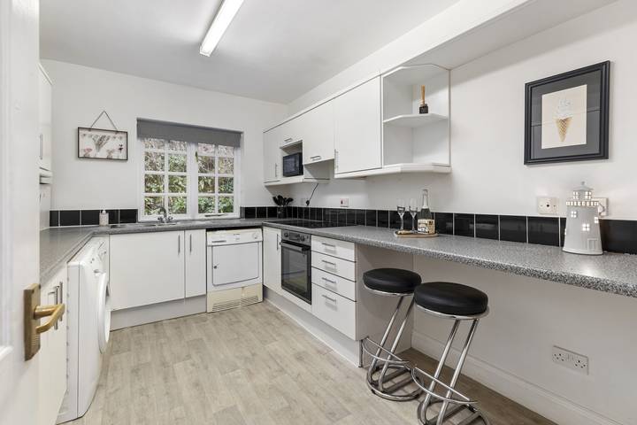 Gîte pour 4 personnes, avec balcon ainsi que vue sur l’océan et vue à Tenby - 4