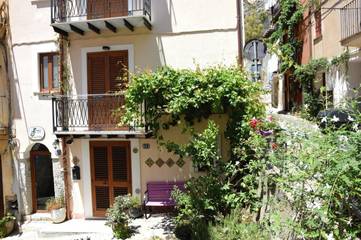 Chambre d’hôte pour 2 personnes, avec balcon et vue à Cefalù