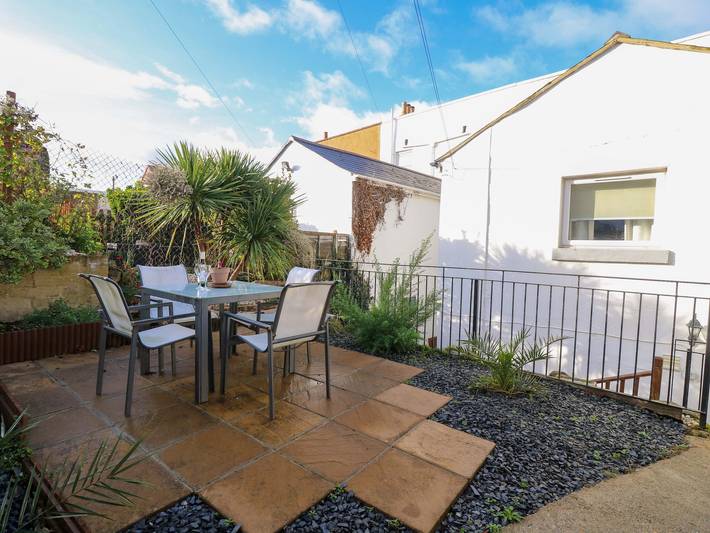 Cottage for 4 people, with garden in Ventnor