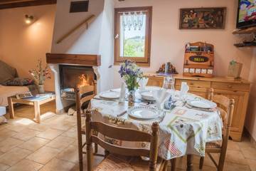 Gîte pour 4 Personnes dans Mont Lozère et Goulet, Région de Mende, Photo 3