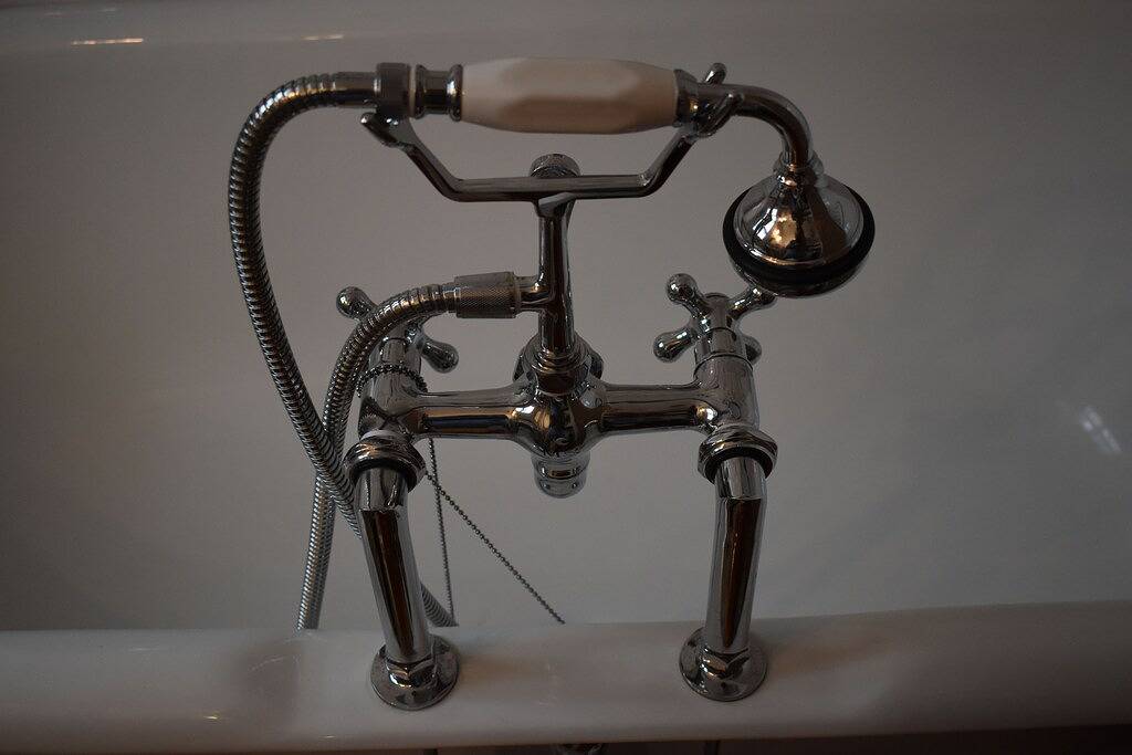 Ganze Wohnung, Cozy, historic home, 1 Br located 2 blocks from downtown Bristol Ri in Bristol (RI), Bristol County