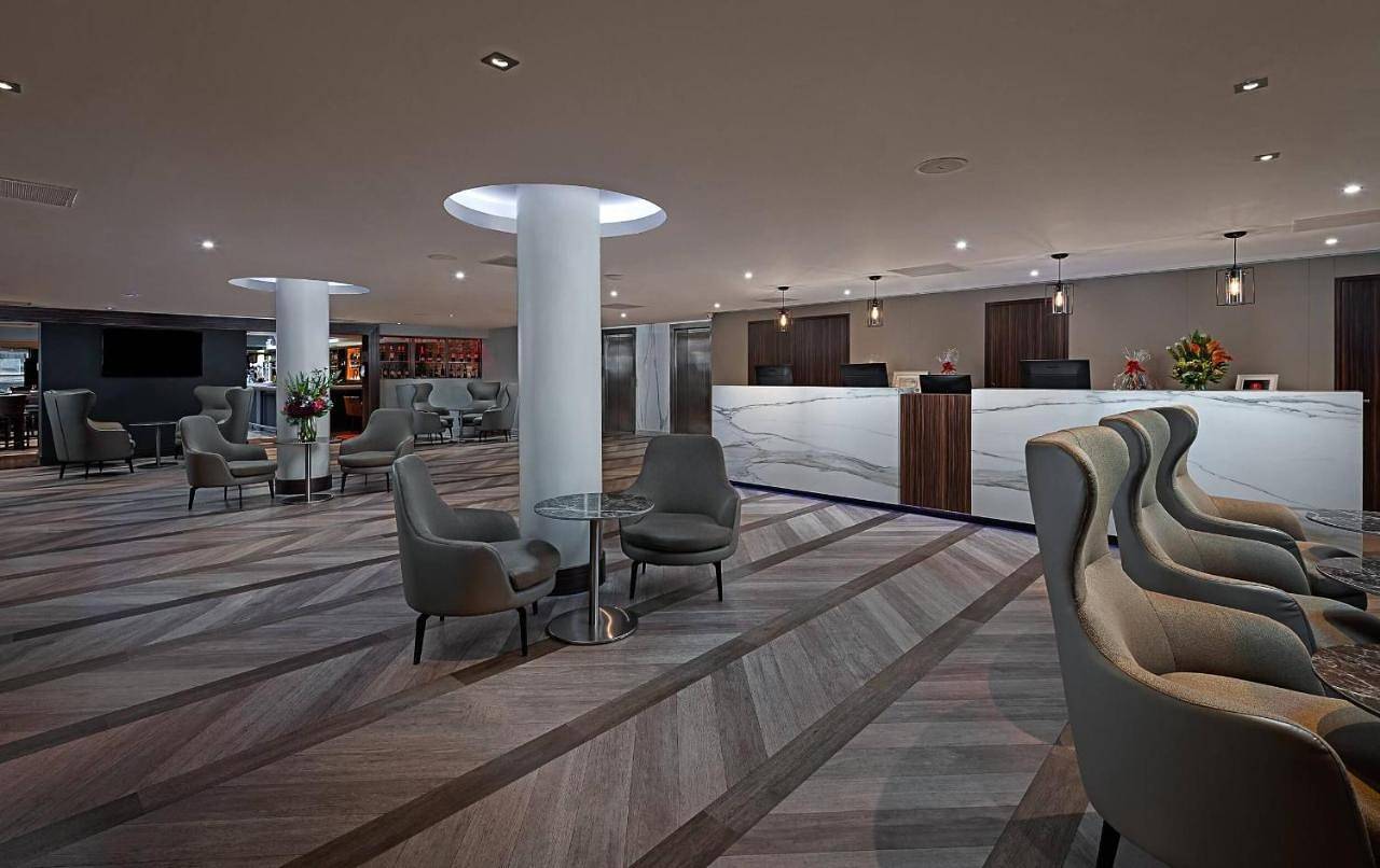 Hotel for 10 people with terrace in Limerick, County Limerick