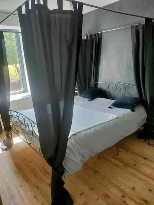Four-Bedroom House in Saint-Julien-de-Coppel, Parc Naturel Régional Livradois-Forez