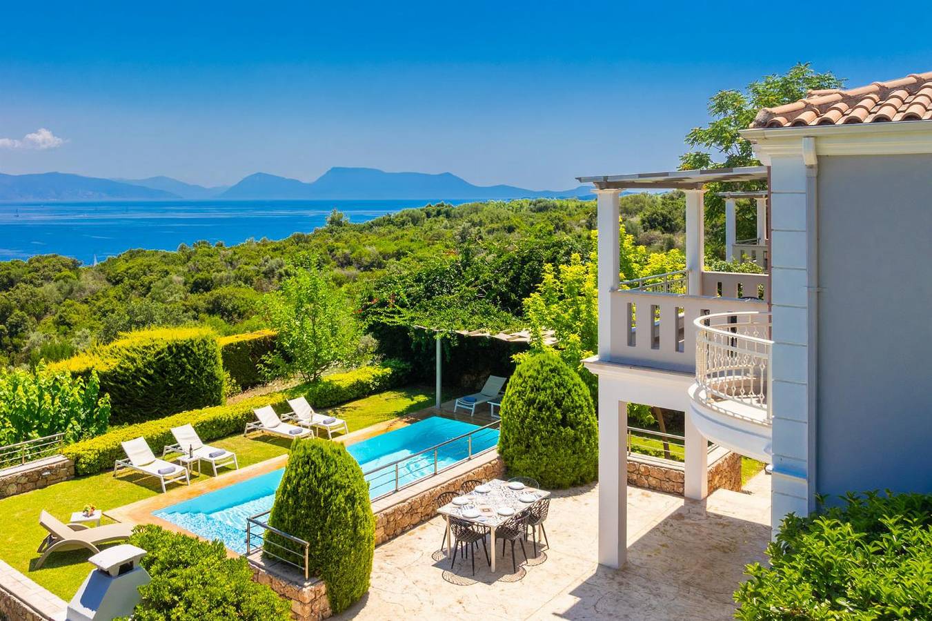 Villa Kyklamino in Nikiana, Alexandros