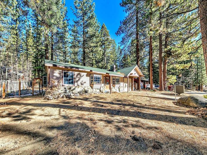 Cottage for 4 people, with terrace by Lake Tahoe