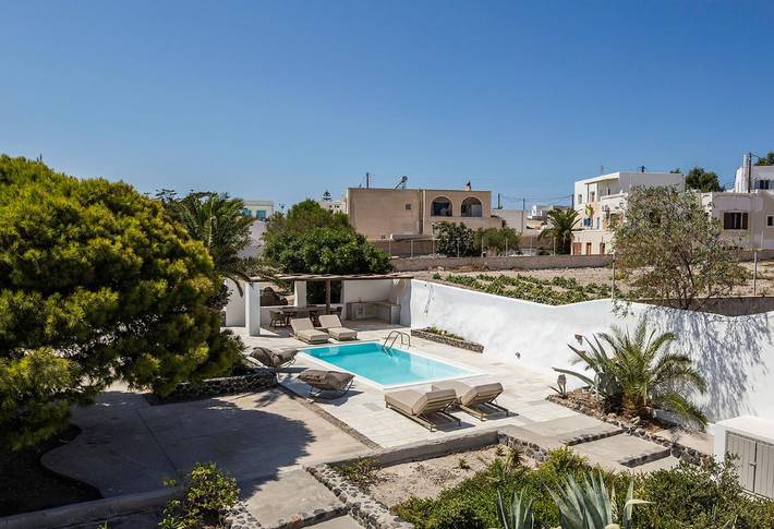 Location de vacances pour 4 personnes, avec terrasse et jardin à Megalochori - 2