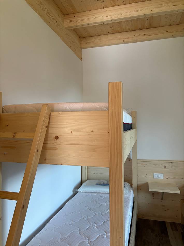 Hel lägenhet, Apartment 'Beatrice' with Mountain View, Wi-Fi and Air Conditioning in Forcola, Valtellina