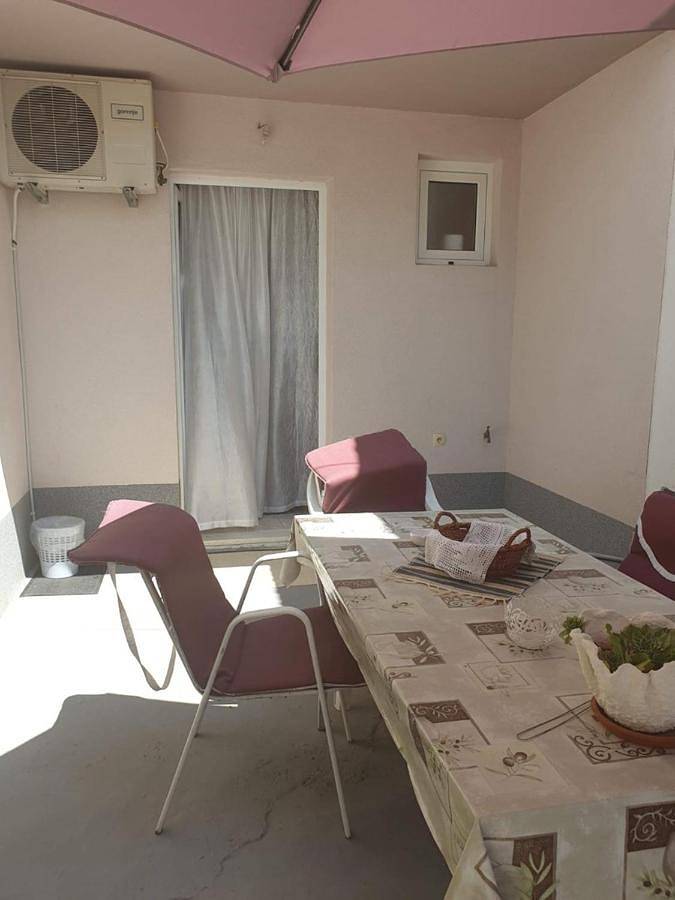 Two-Bedroom Apartment in Omiš (Dalmatia), Omiš