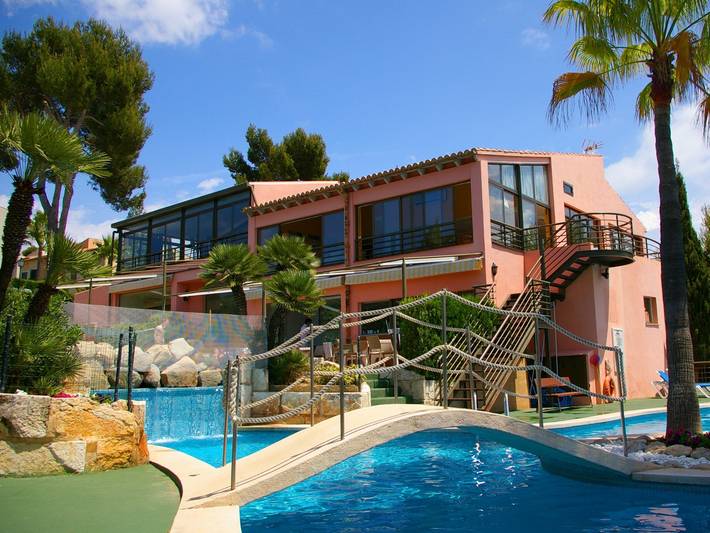 Apartamento entero, Apartamento de vacaciones para 6 personas con balcón in Alcanada, Alcúdia