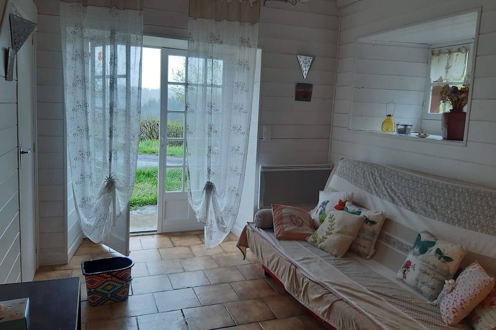 Maison , ancien four à pain,terrasse, plages du Mallet in Fridefont, Région de Saint-Flour