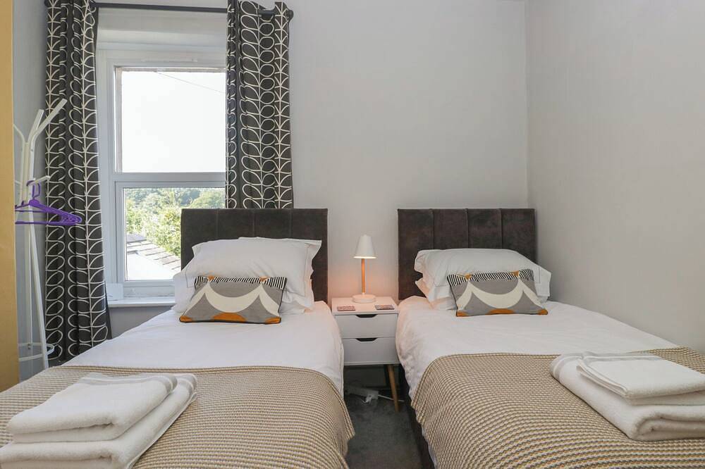 Number Thirty-Nine, family friendly, with a garden in Ulverston in Ulverston, Lake District