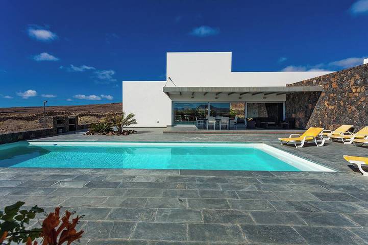 Villa für 10 Personen, mit Garten und Balkon in Lajares